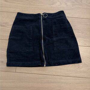 Francesca's Collections Black Mini Skirt with Zipper